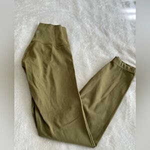 Lululemon Wunder Under high waisted leggings in olive green. Size 2